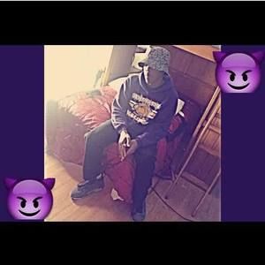 Meet your Posher, Tray